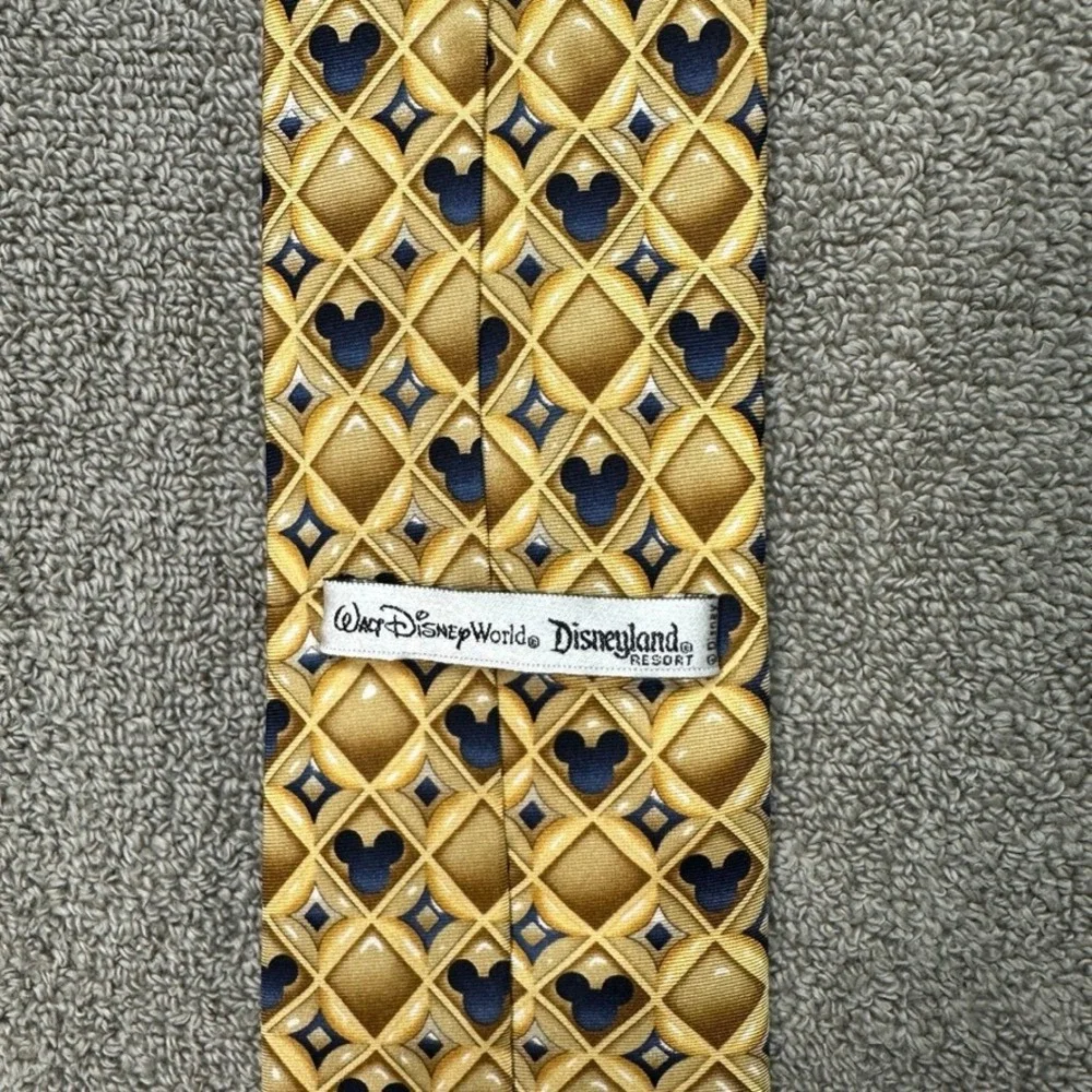 Disney Parks Mickey Mouse Gold Navy Geometric Diamond 100% Silk Mens Necktie Tie